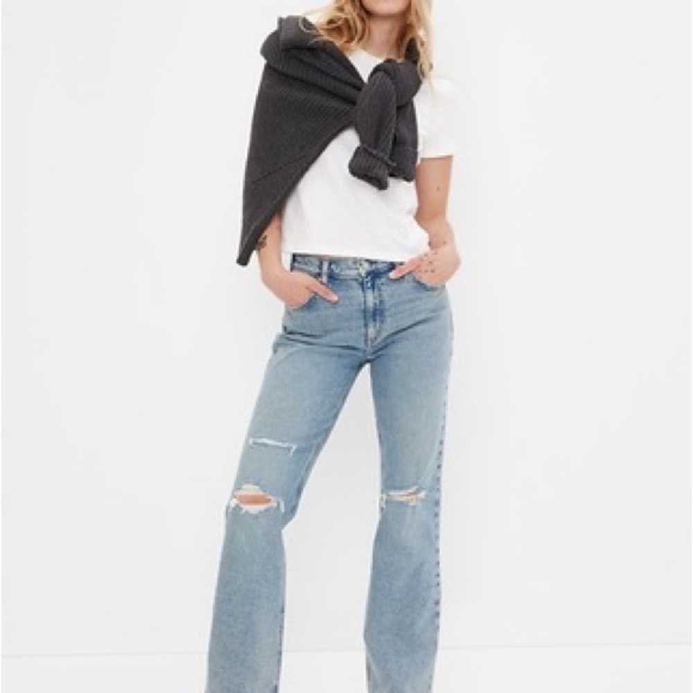 GAP 90's Loose Flare Mid-Rise Jeans Size 30